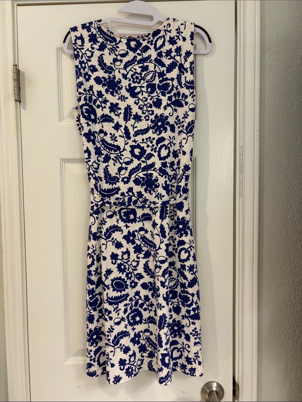 Boden White & Navy Floral V-Neck Midi Dress - Picture 7 of 10